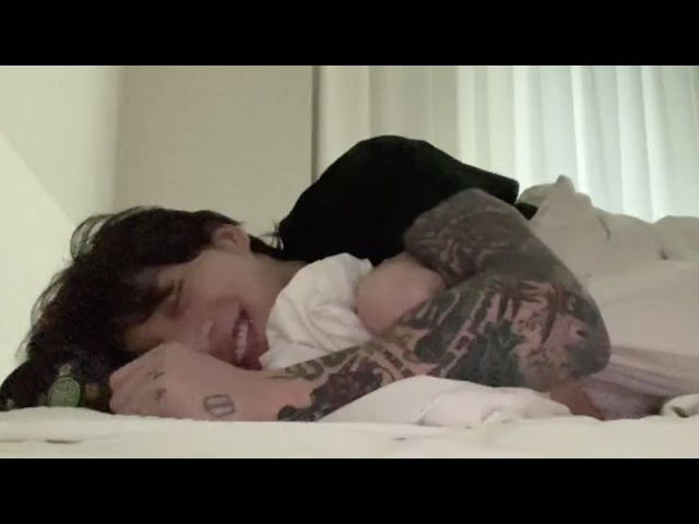 Lavar louça, dobrar roupa, dormir: você assistiria a esse tipo de conteúdo?